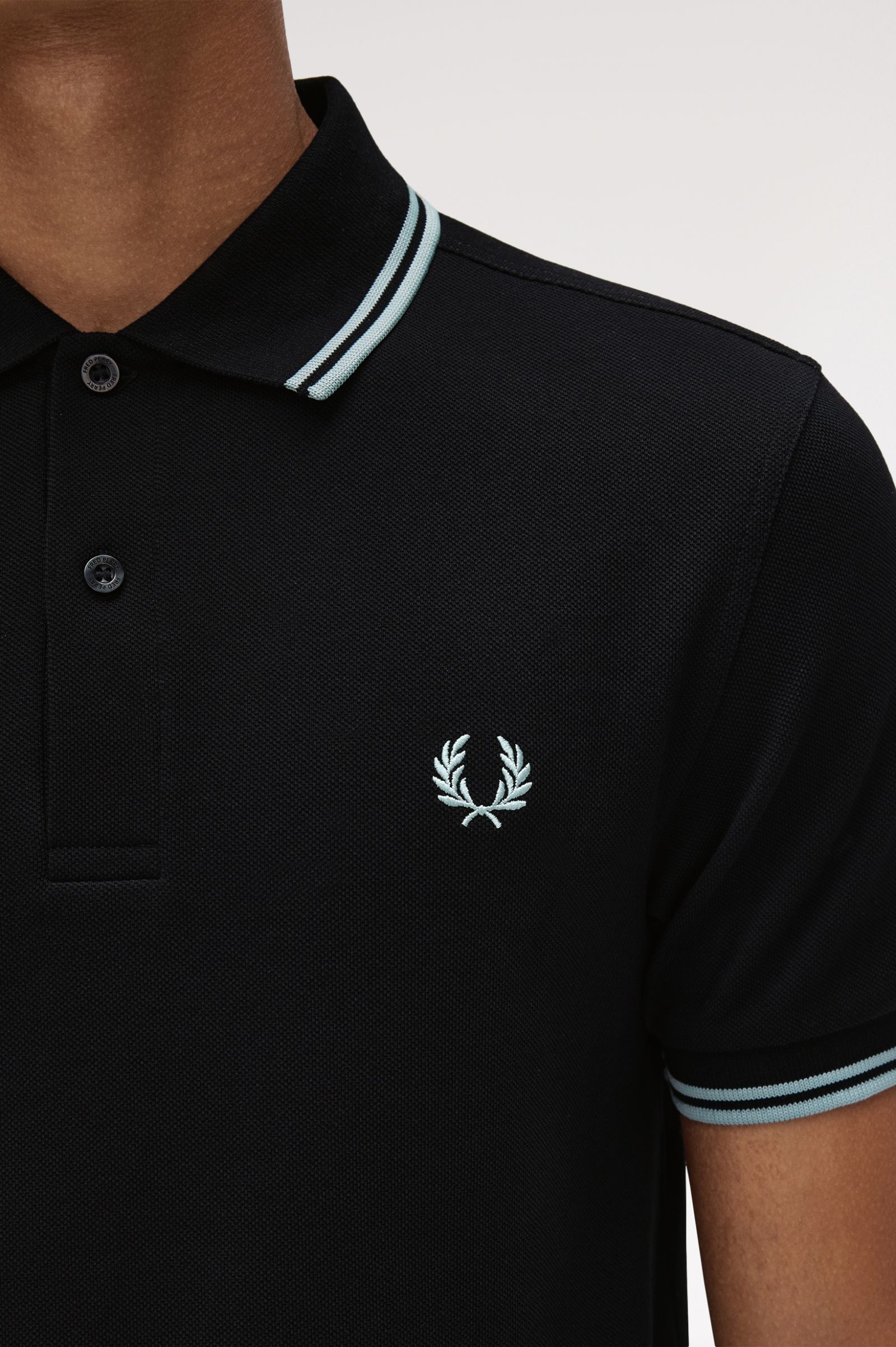 THE SHIRT (Black / Silver Blue / Silver Blue)