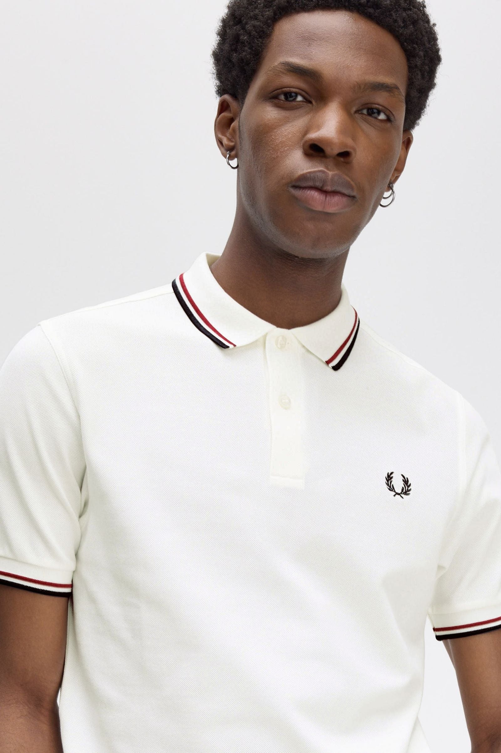 THE SHIRT (Snow White / Burnt Red / Navy Blue)
