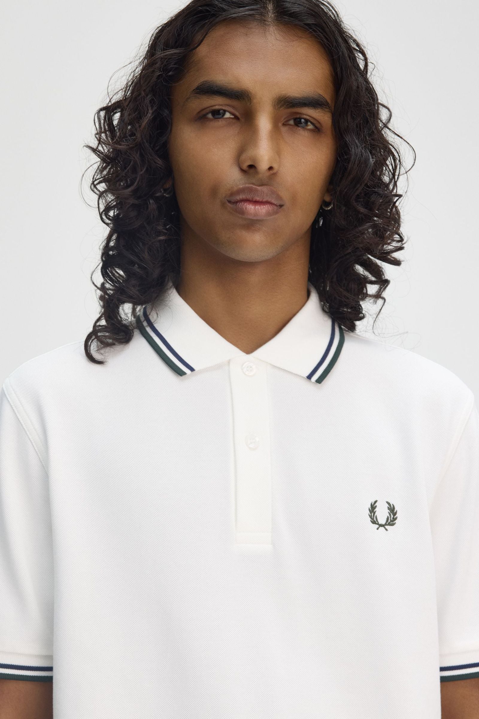 THE SHIRT (Snow White / Tennis Blue / Field Green)