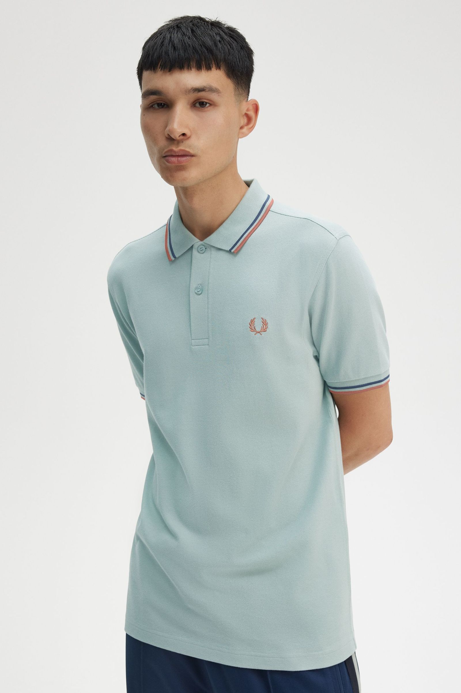 THE SHIRT (Silver Blue / Tennis Blue / Cinnamon)