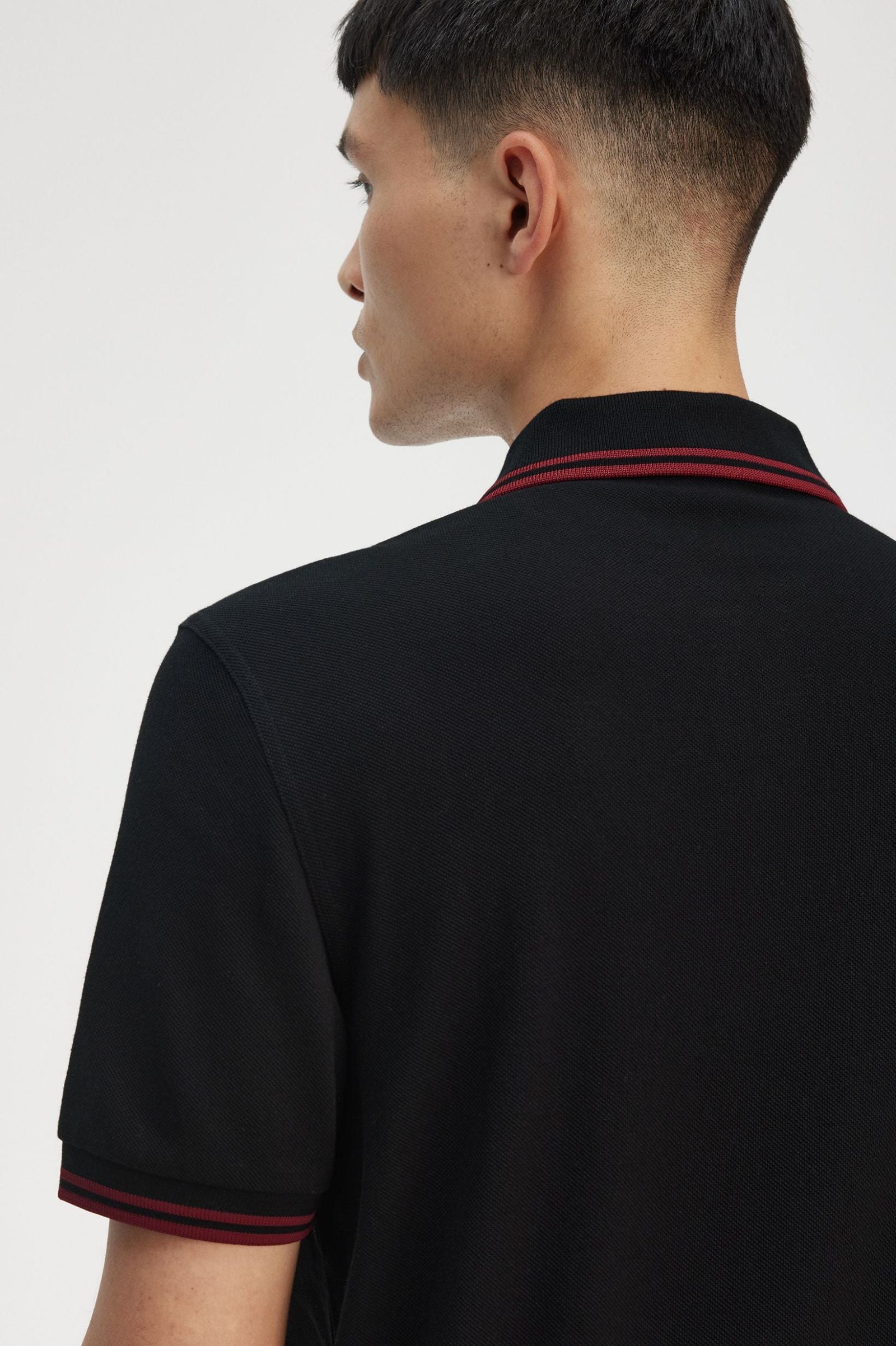 THE SHIRT (Black / Burnt Red / Burnt Red)