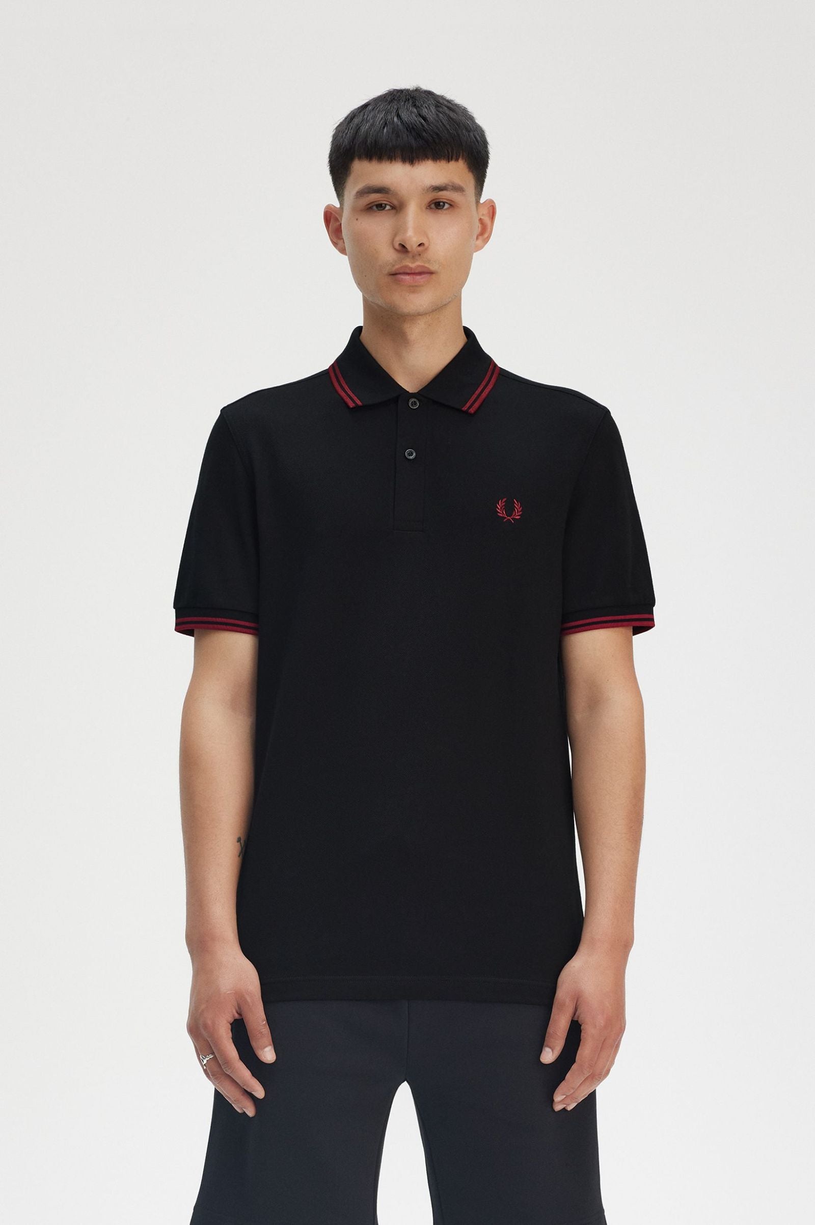 THE SHIRT (Black / Burnt Red / Burnt Red)