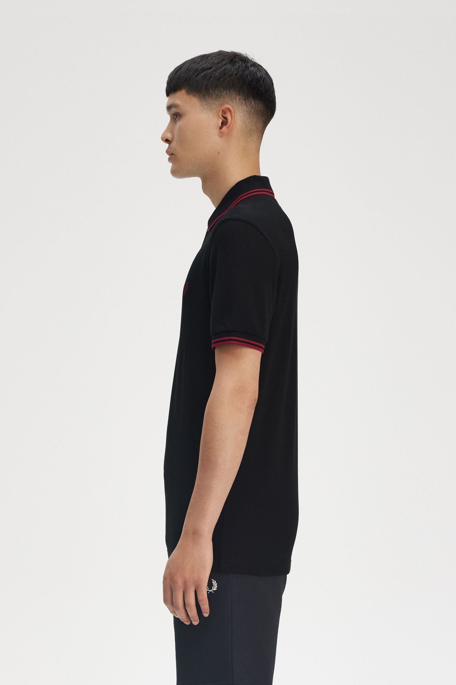 THE SHIRT (Black / Burnt Red / Burnt Red)