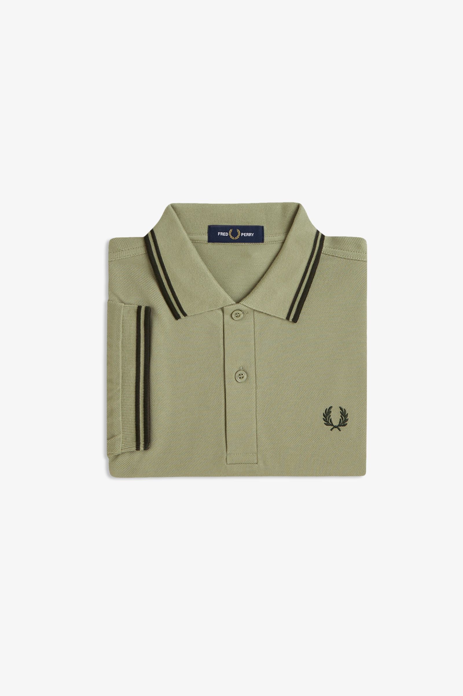 THE SHIRT (Mint Olive / Midnight Green / Midnight Green)