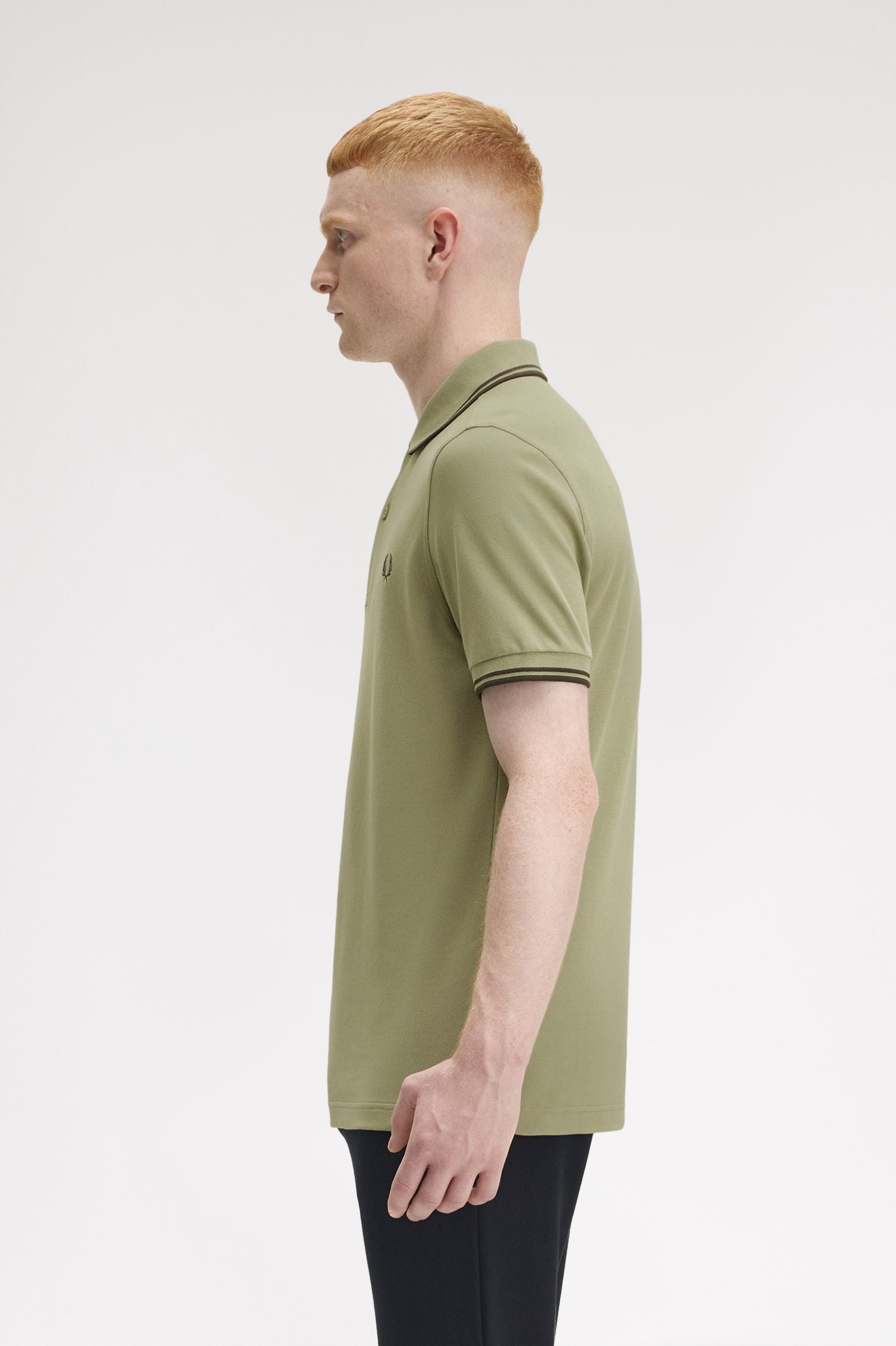 THE SHIRT (Mint Olive / Midnight Green / Midnight Green)