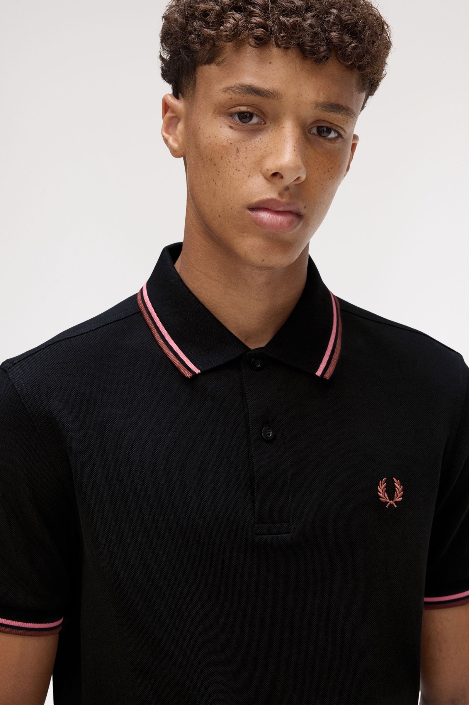 THE SHIRT (Black / Putty Pink / Whiskey Brown)