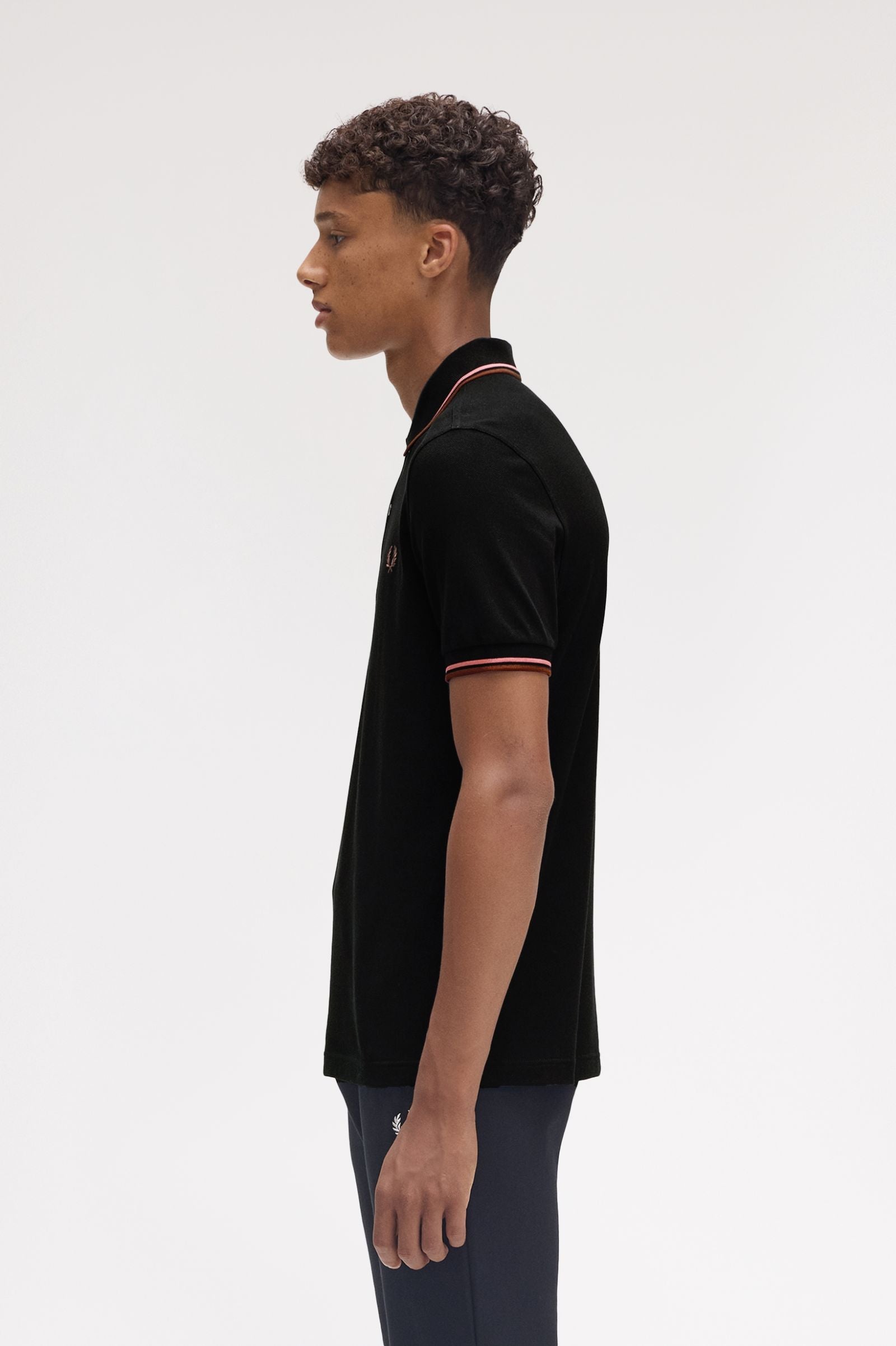 THE SHIRT (Black / Putty Pink / Whiskey Brown)