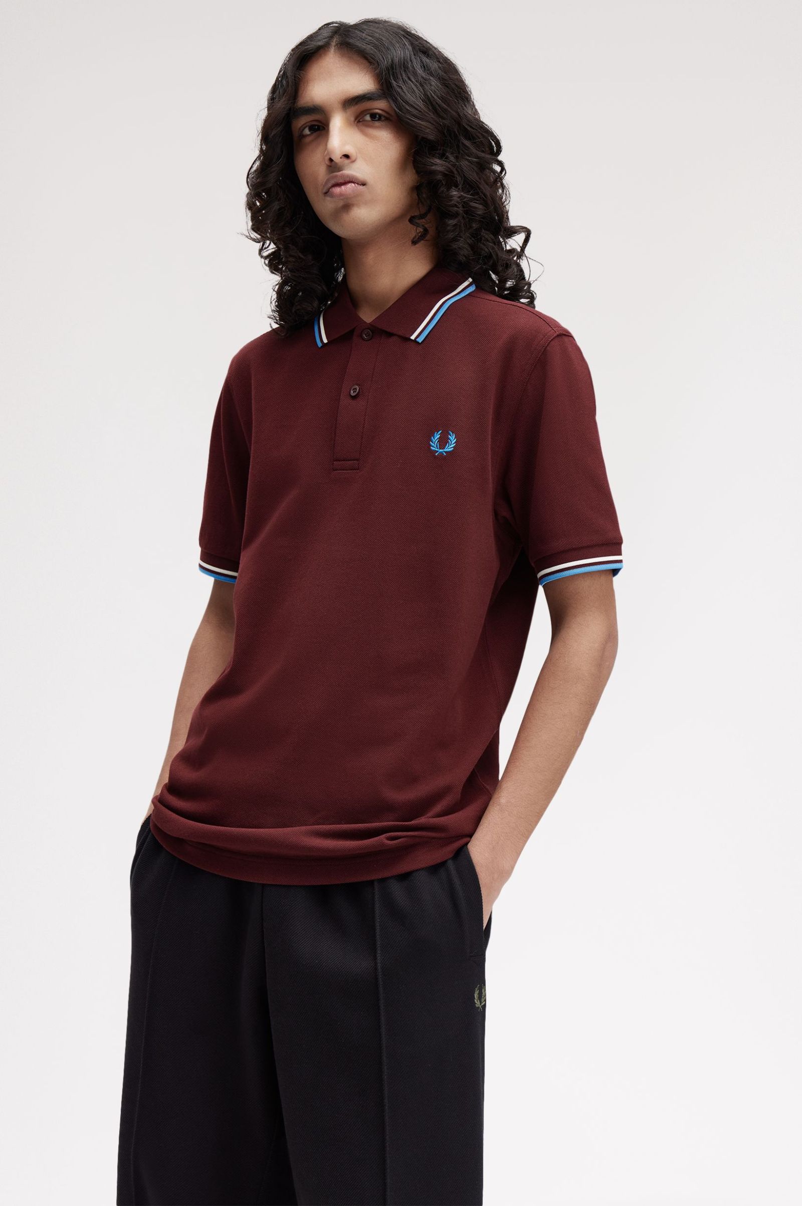 THE SHIRT (Dark Red / Raw / Field Blue)