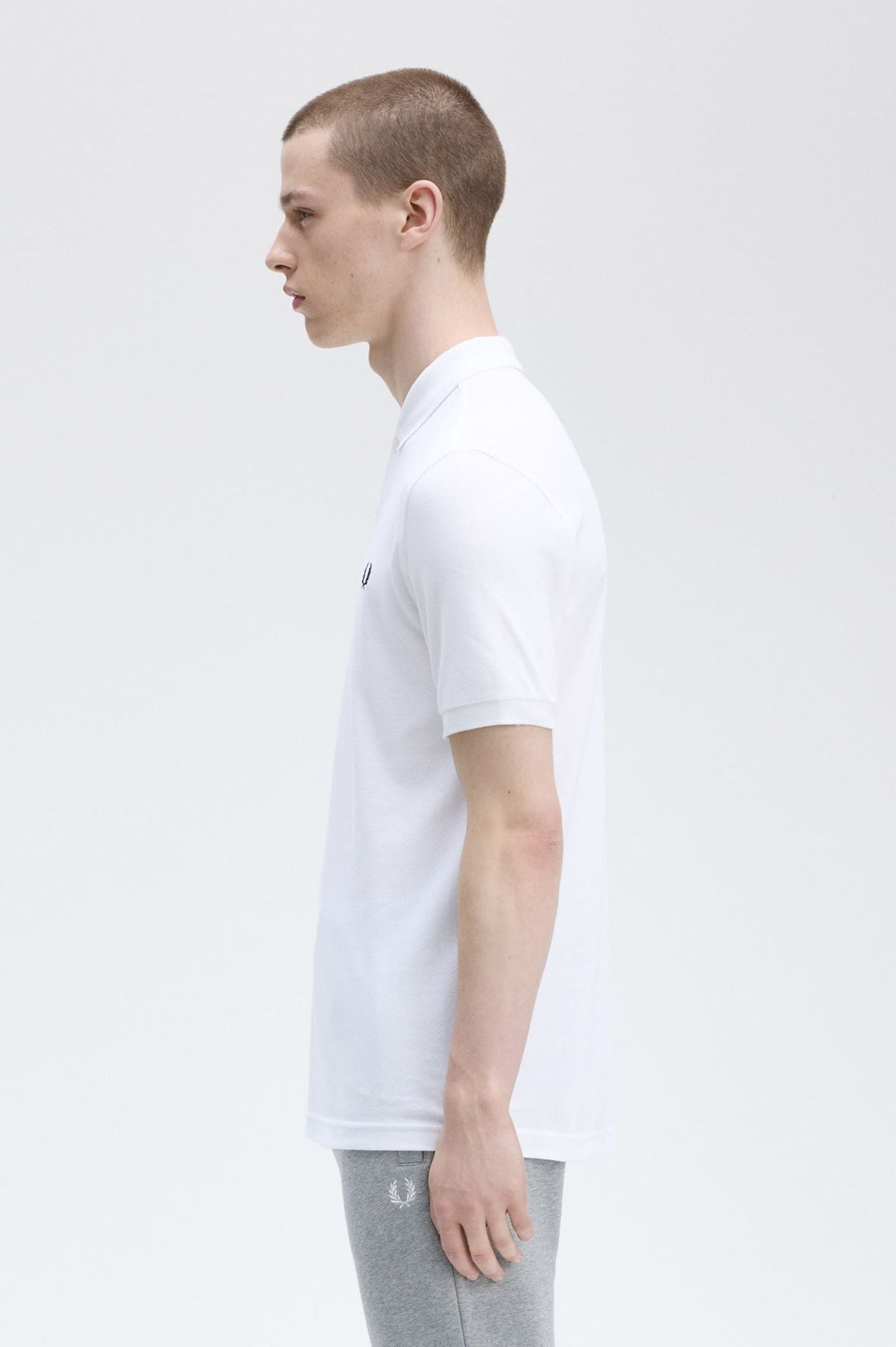 THE SHIRT (White / Navy Blue)