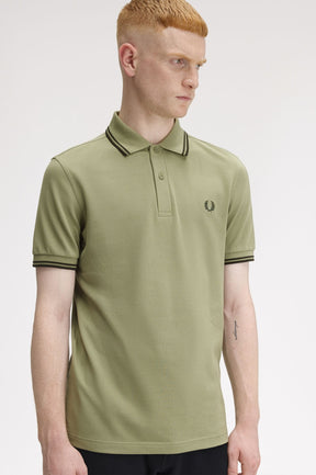 THE SHIRT (Mint Olive / Midnight Green / Midnight Green)
