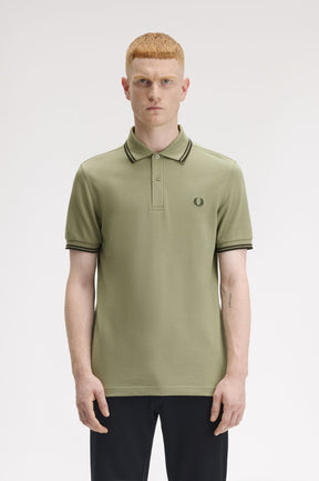 THE SHIRT (Mint Olive / Midnight Green / Midnight Green)
